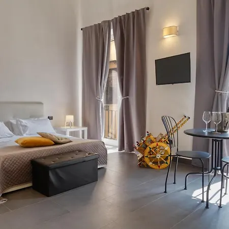 Pupi 93 Bed & Breakfast 2*