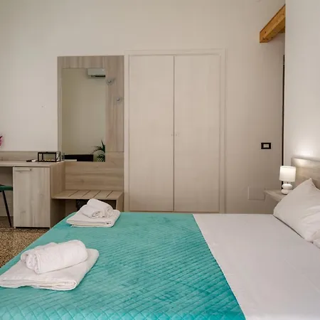 Bb Pupi 93 Bed & Breakfast Palermo