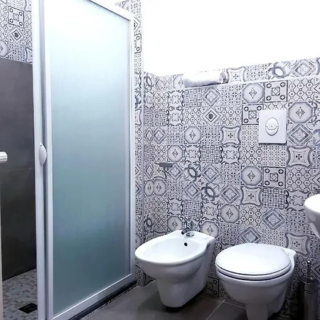 Pupi 93 Bed & Breakfast 2*