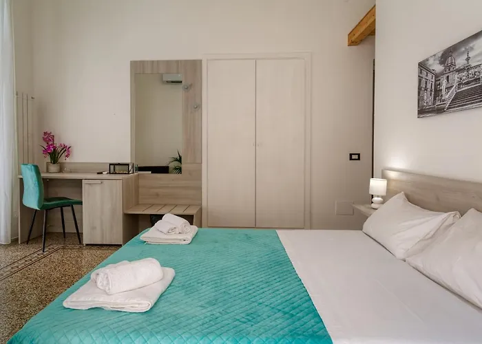 Pupi 93 Bed & Breakfast Palermo